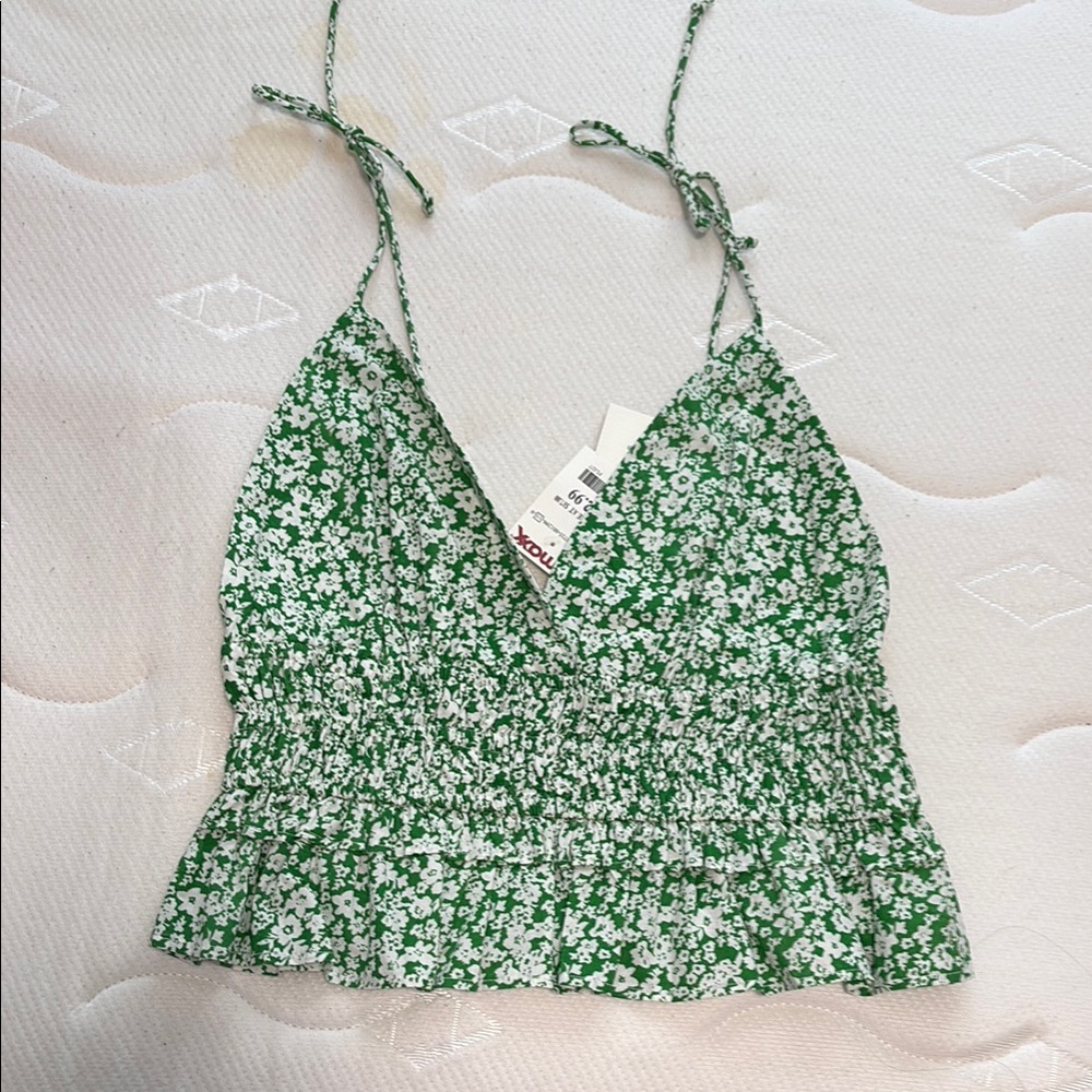 Chic Green Floral Camisole Top